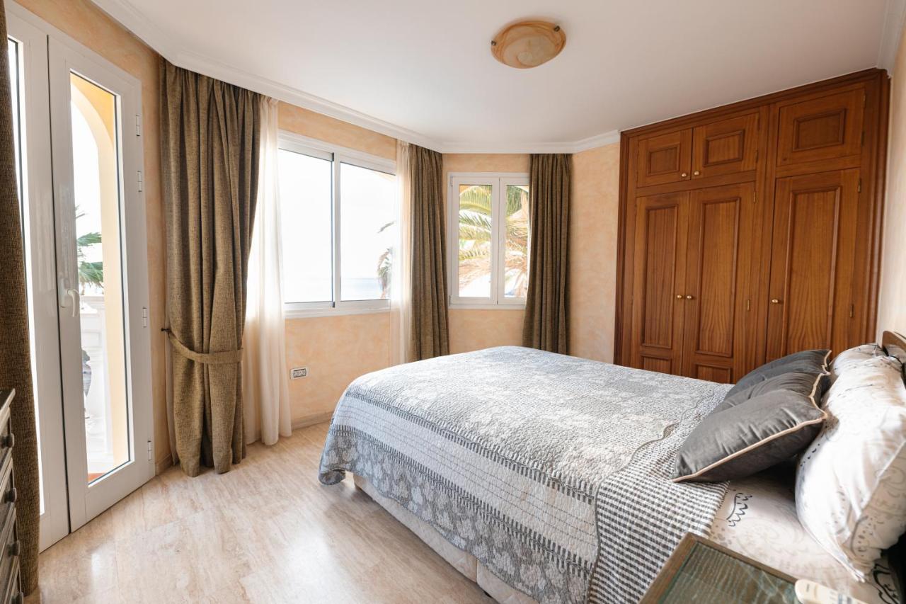 Villa Faya On The First Ocean Line With New Heated Pool Los Cristianos  Exterior foto
